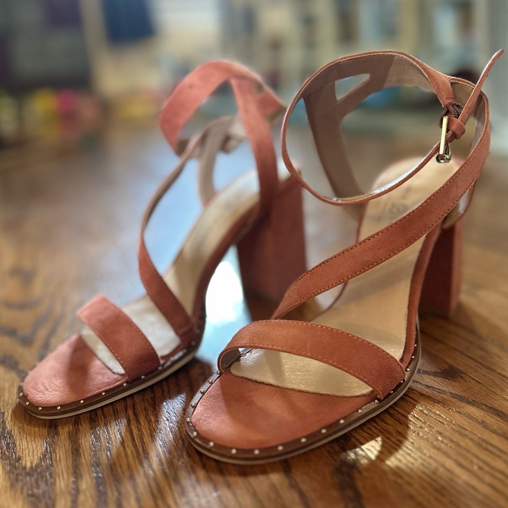 Chinese Laundry Heels